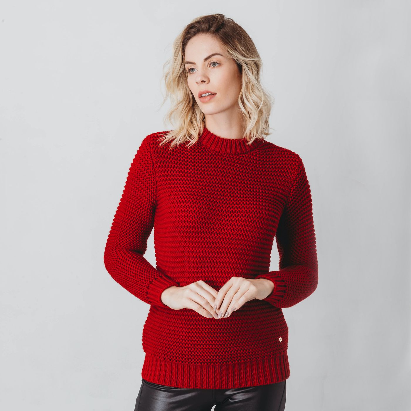 SUÉTER FEMININO DUBLIN EM TRICÔ GOLA REDONDA