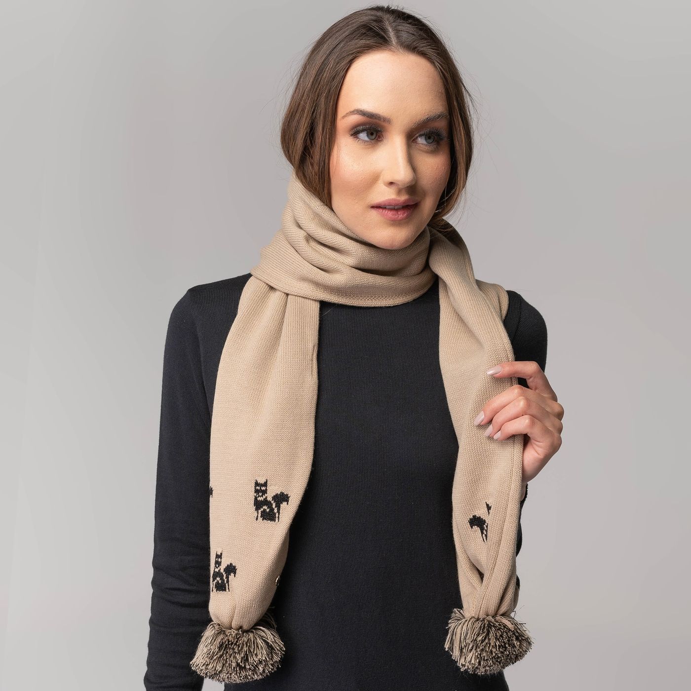 CACHECOL FEMININO SHINY SNOW FOX POMPOM TRICÔ PREMIUM - BEGE / CAFÉ