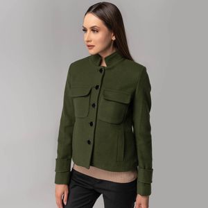 casaco curto verde para curtir o inverno