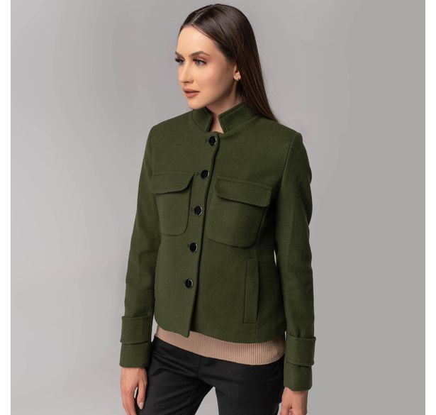 casaco curto verde para curtir o inverno