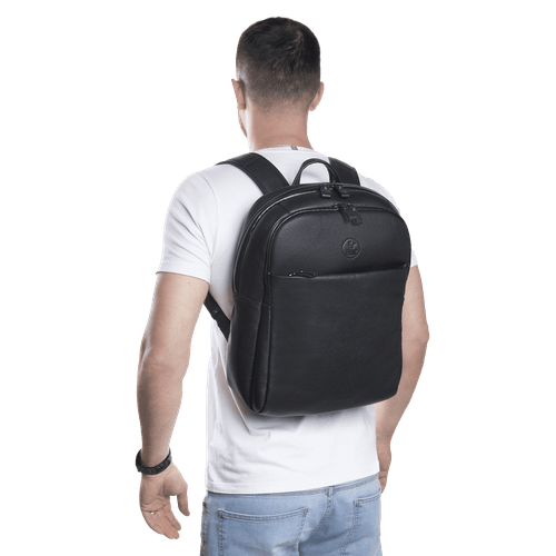 mochila masculina de couro resistente e durável para notebook