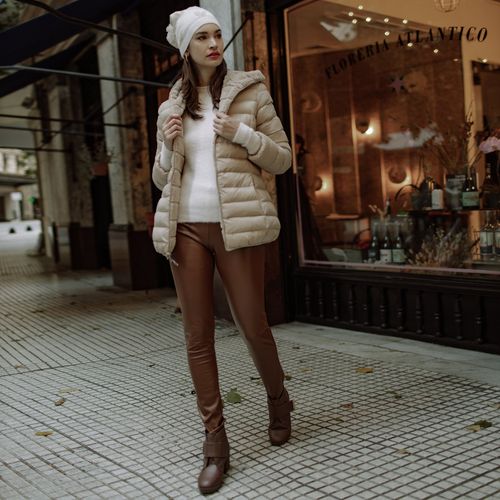 LOOKS MOLETOM BEGE - MEUS FAVORITOS  Casual winter outfits, Winter fashion  outfits, Casual chic