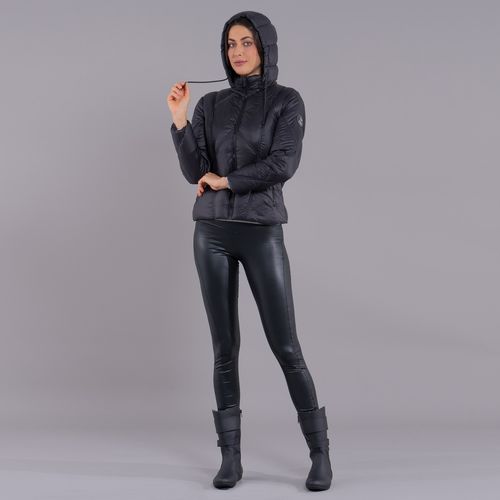 jaqueta feminina puffer preta curta com capuz Bansko