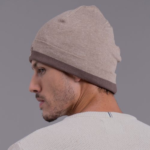 gorro em tricô bege fiero polar fox